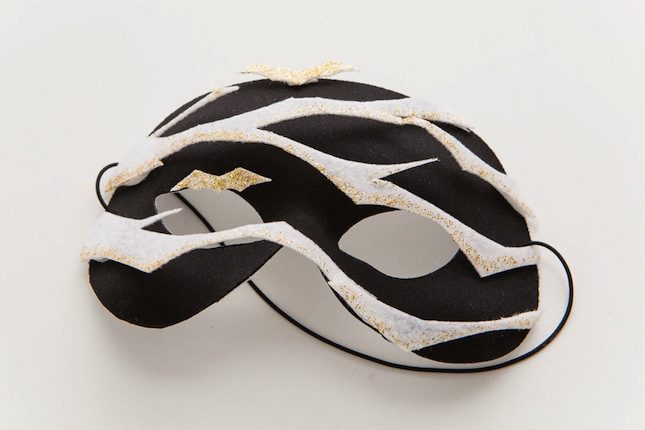 VELCRO®_Brand_Halloween_Mask_Brit