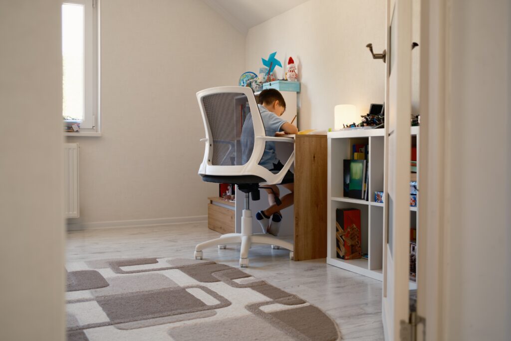 a clean, organised homework station