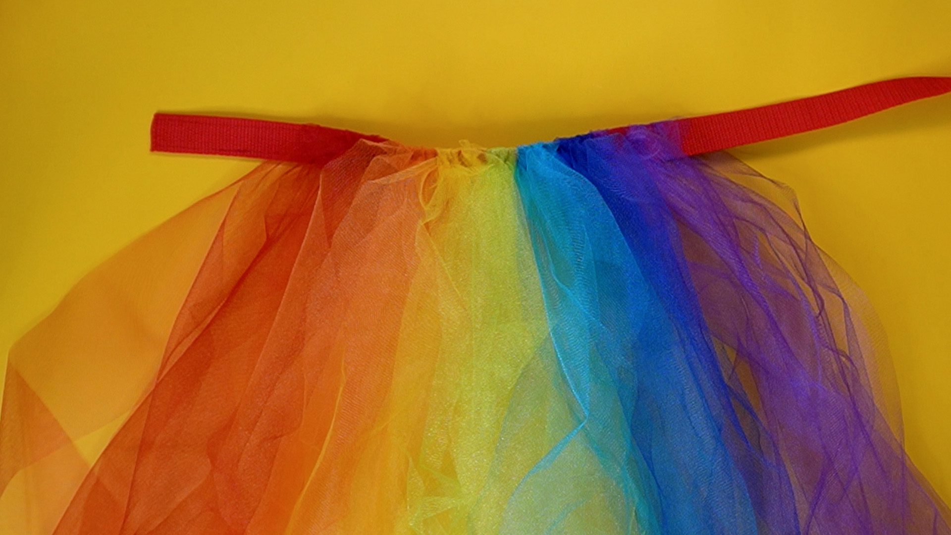 Rainbow Blue Dress Costume: tulle skirt step 4