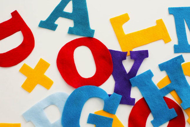 Brit_VELCRO®_Brand_Banner_Letters