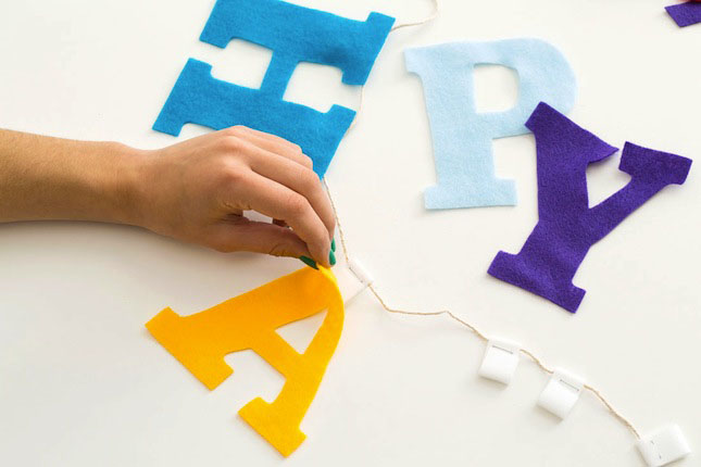 Brit_VELCRO®_Brand_Banner_Letters_A