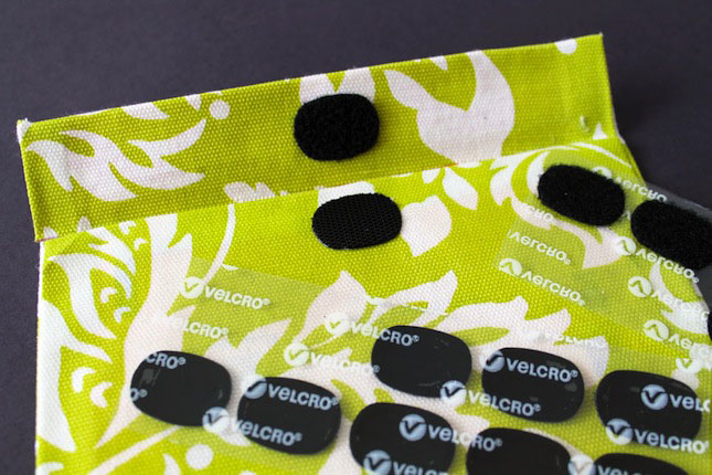 VELCRO® Brand ULTRA-MATE® iPhone Case