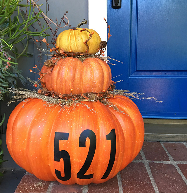 DIY Stacked Pumpkins with Sabrina Soto and VELCRO® Brand Industrial Strength Strips